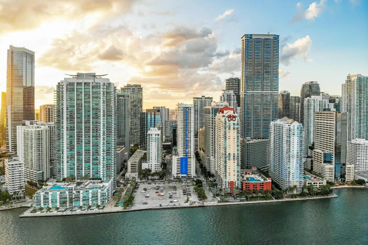 The Club At Brickell Bay Luxury Suites Miami Bagian luar foto