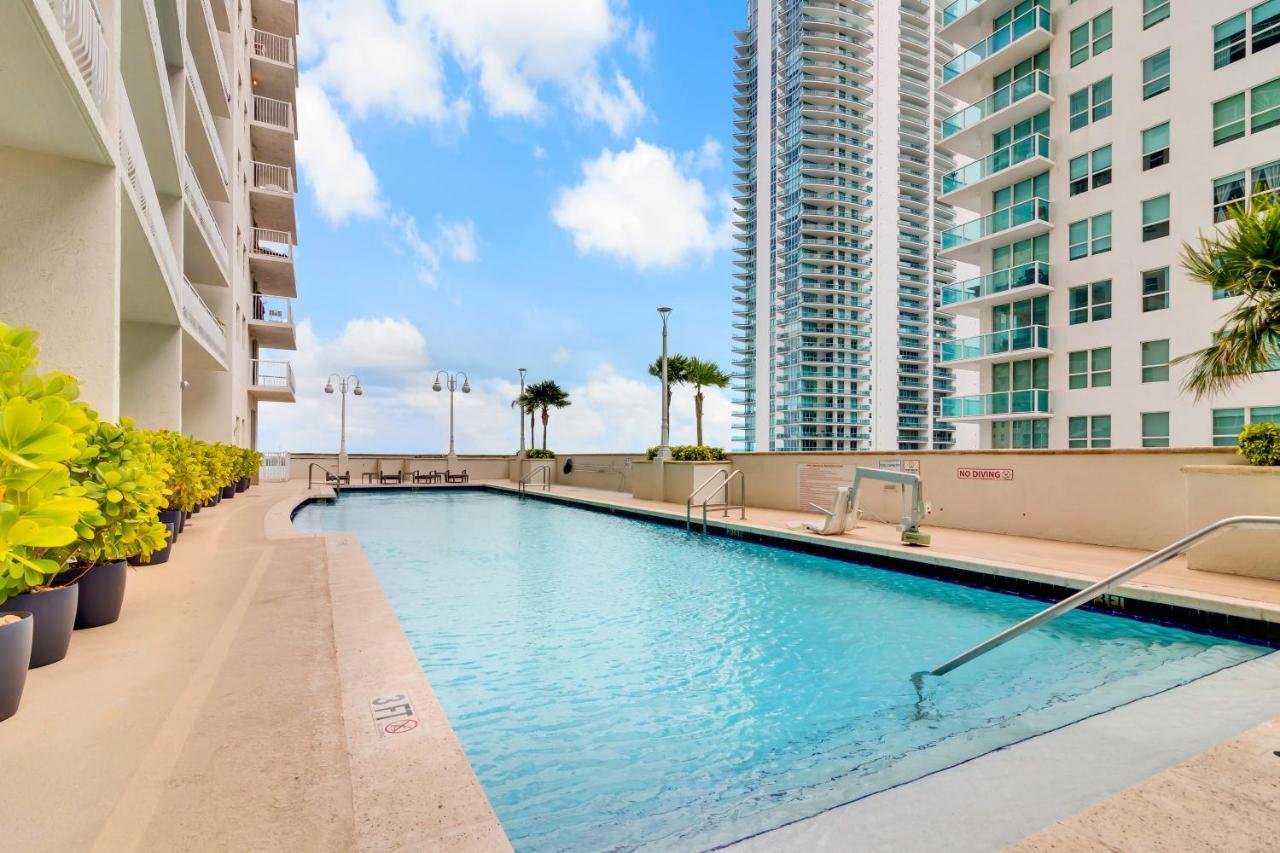The Club At Brickell Bay Luxury Suites Miami Bagian luar foto